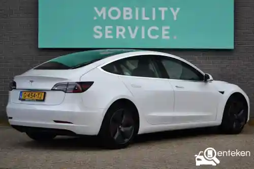 Tesla Model 3 Standard Range Plus 2019