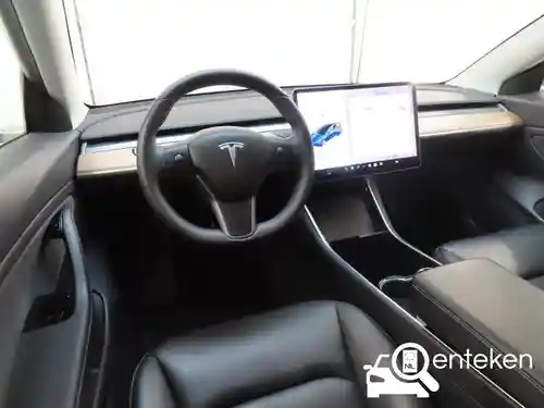Tesla Model 3 Standard Range Plus 2019