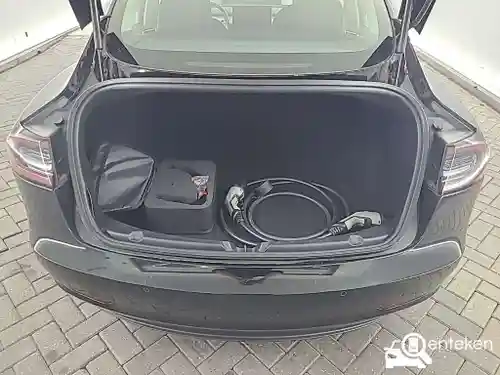 Tesla Model 3 Standard Range Plus 2019