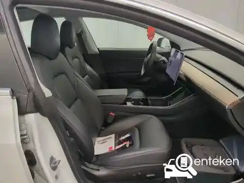 Tesla Model 3 Performance 2019