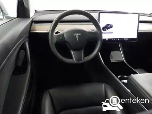 Tesla Model 3 Performance 2019