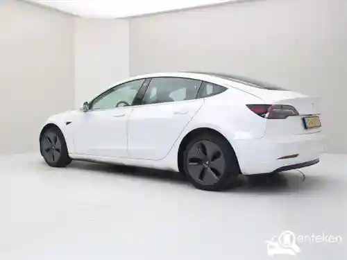 Tesla Model 3 Standard Range Plus 2019