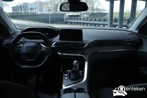 Peugeot 3008 1.2 PureTech 130 2019