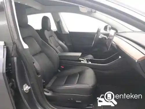 Tesla Model 3 Standard Range Plus 2019
