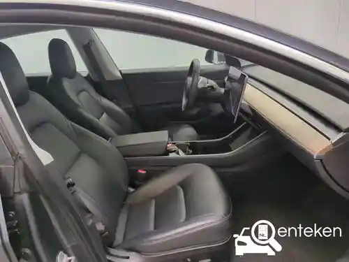 Tesla Model 3 Standard Range Plus 2019