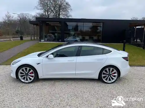 Tesla Model 3 Performance 2019