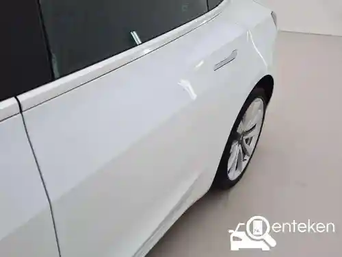 Tesla Model 3 Standard Range Plus 2019