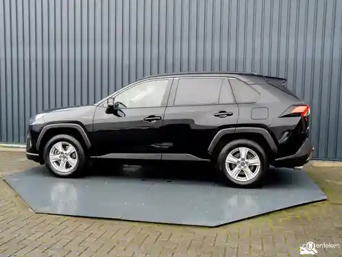 Toyota RAV4 2.5 Hybrid 2019