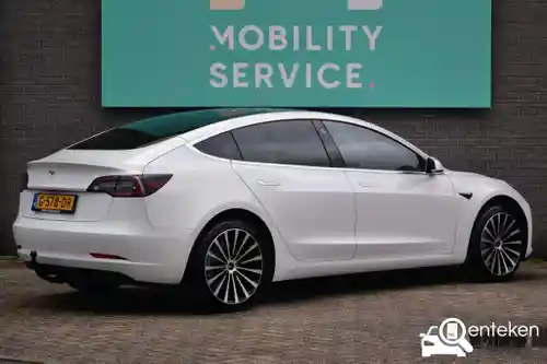 Tesla Model 3 Standard Range Plus 2019