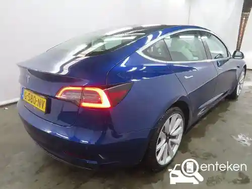Tesla Model 3 Standard Range Plus 2019