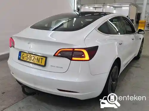 Tesla Model 3 Standard Range Plus 2019