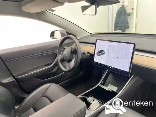 Tesla Model 3 Standard Range Plus 2019