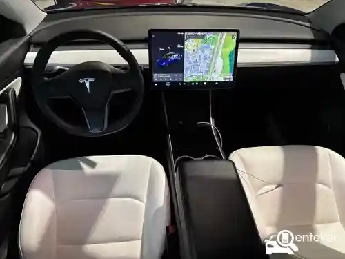 Tesla Model 3 Standard Range Plus 2019