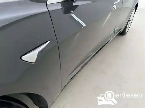 Tesla Model 3 Standard Range Plus 2019