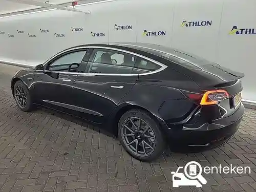 Tesla Model 3 Standard Range Plus 2019