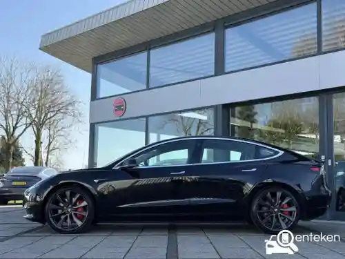 Tesla Model 3 Performance 2019