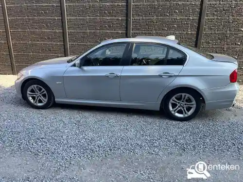 BMW 318i 2009