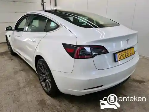 Tesla Model 3 Standard Range Plus 2019
