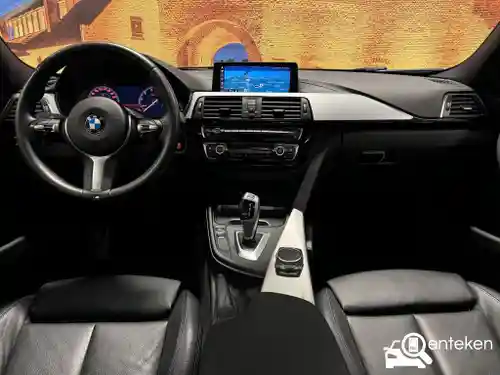 BMW 318i Touring 2019
