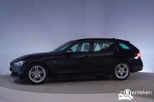 BMW 318i Touring 2019