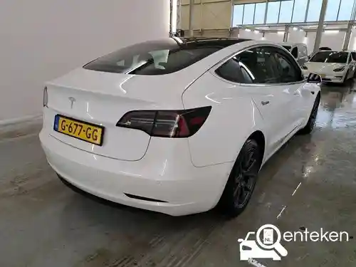 Tesla Model 3 Standard Range Plus 2019