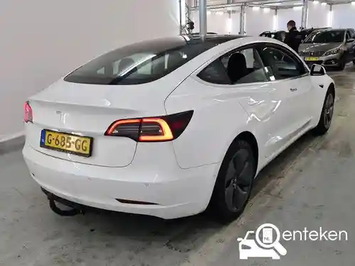 Tesla Model 3 Standard Range Plus 2019