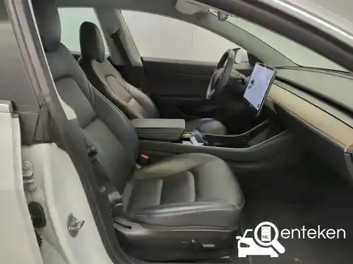 Tesla Model 3 Standard Range Plus 2019