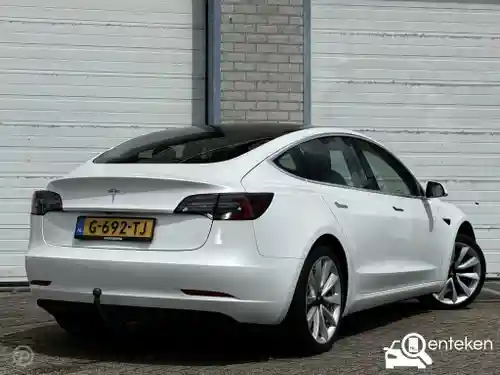 Tesla Model 3 Standard Range Plus 2019