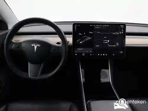 Tesla Model 3 Standard Range Plus 2019