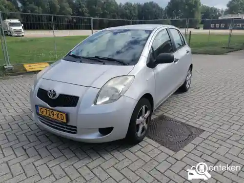 Toyota Yaris 1.3 2009