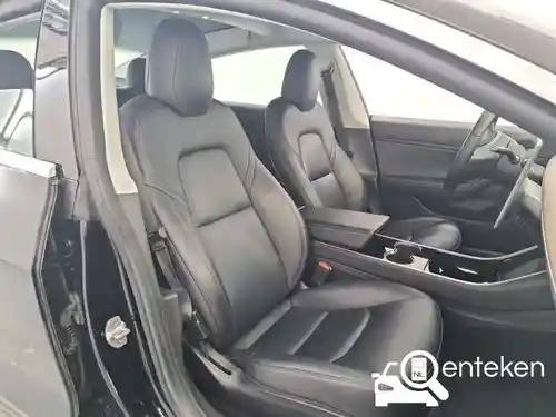 Tesla Model 3 Standard Range Plus 2019