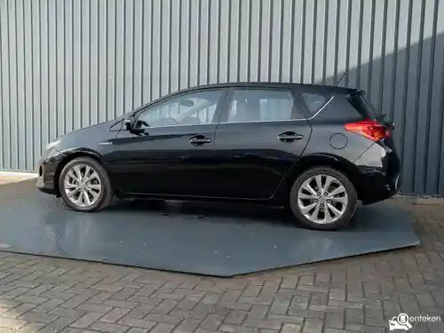Toyota Auris 1.8 Hybrid 2014