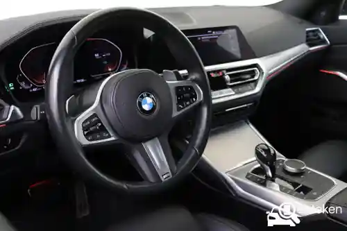 BMW 330i 2019