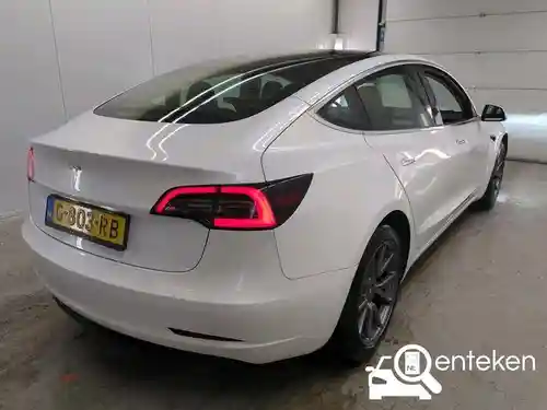 Tesla Model 3 Standard Range Plus 2019