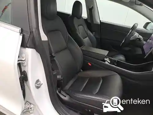 Tesla Model 3 Standard Range Plus 2019
