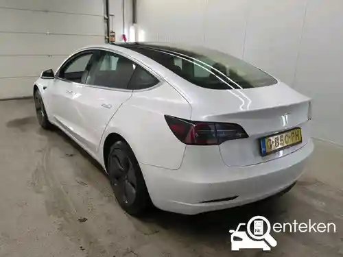 Tesla Model 3 Standard Range Plus 2019