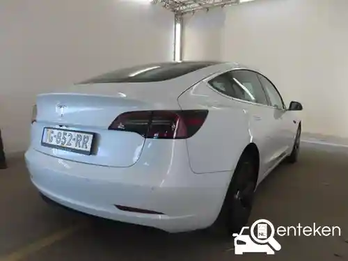 Tesla Model 3 Standard Range Plus 2019