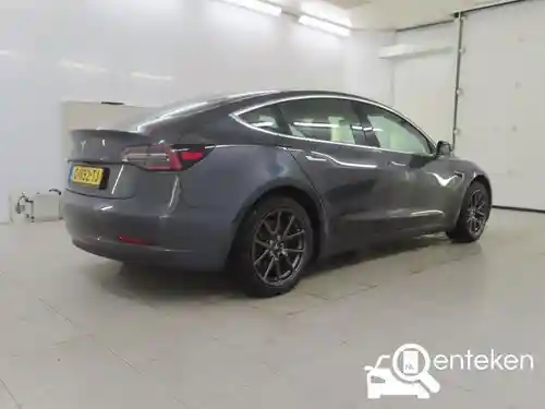 Tesla Model 3 Standard Range Plus 2019
