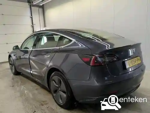 Tesla Model 3 Standard Range Plus 2019