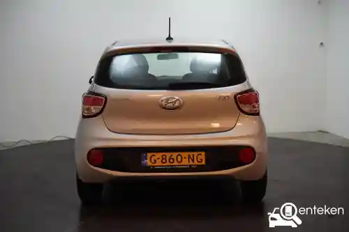Hyundai i10 1.0 blue 2019
