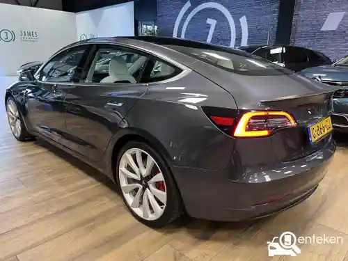 Tesla Model 3 Performance 2019