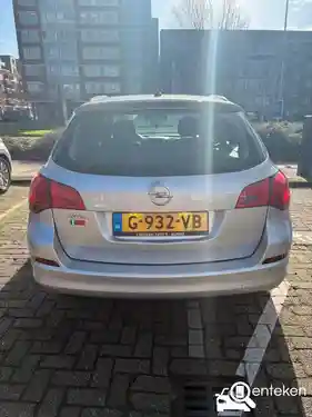 Opel Astra Sports Tourer 1.6 2012