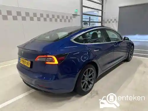 Tesla Model 3 Standard Range Plus 2019