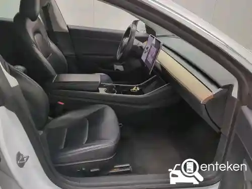 Tesla Model 3 Standard Range Plus 2019