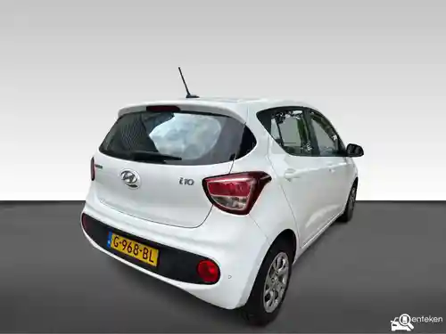 Hyundai i10 1.0 blue 2019