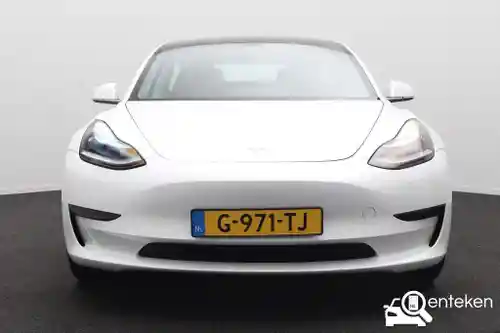 Tesla Model 3 Standard Range Plus 2019