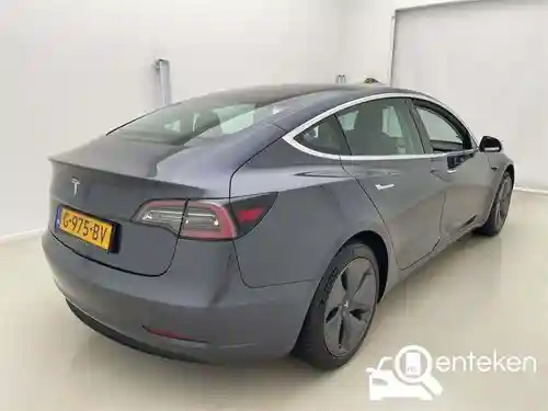 Tesla Model 3 Standard Range Plus 2019