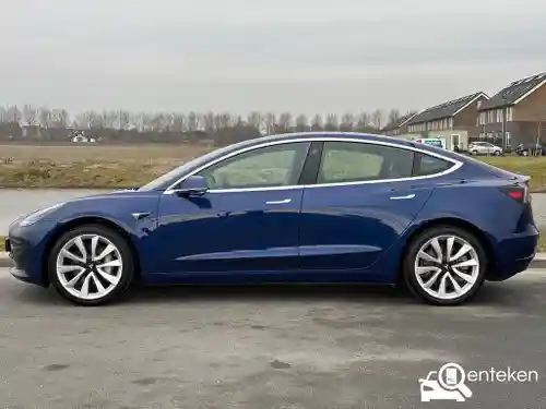 Tesla Model 3 Standard Range Plus 2019