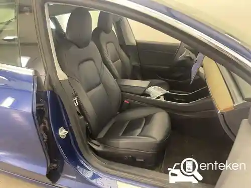 Tesla Model 3 Standard Range Plus 2019