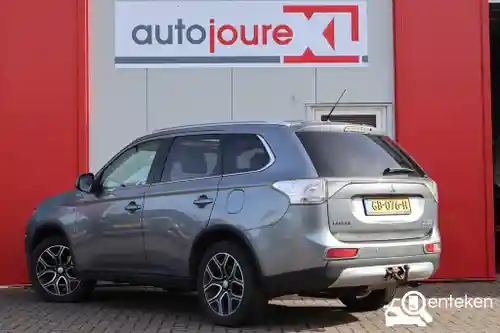 Mitsubishi Outlander 2.0 Plug-In Hybrid 2015